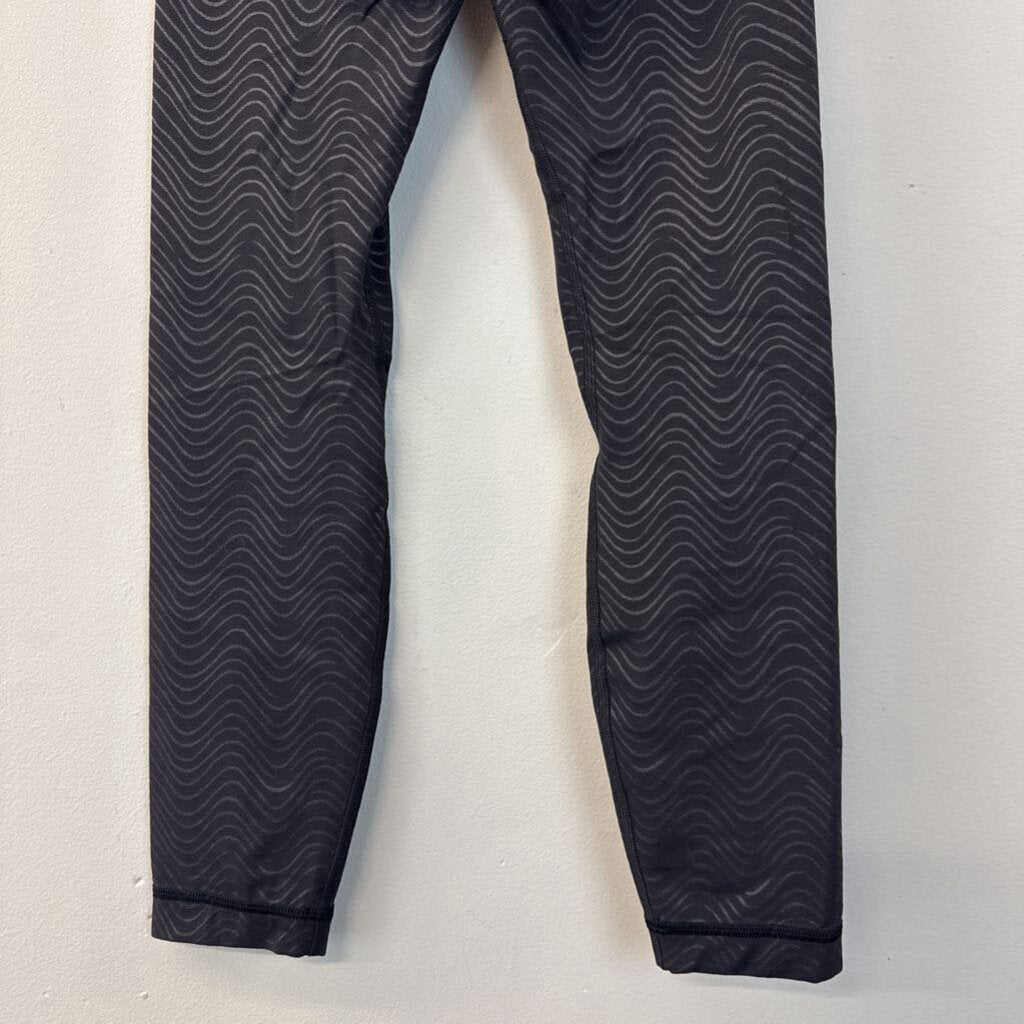 Lululemon Black Wave Print Cropped Athletic Leggings 0