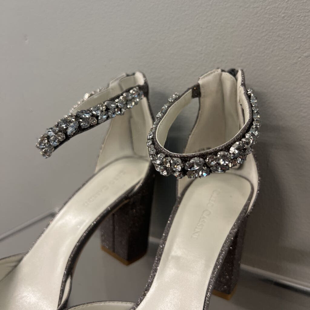 Oleg Cassini Silver Sparkle Pump Heels 9