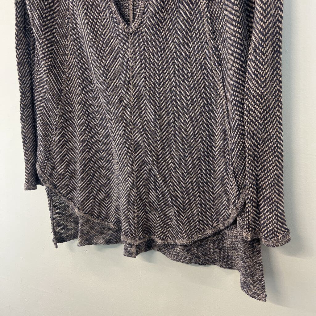 PPLA Grey/ Beige Long Sleeve Slouchy Top Small