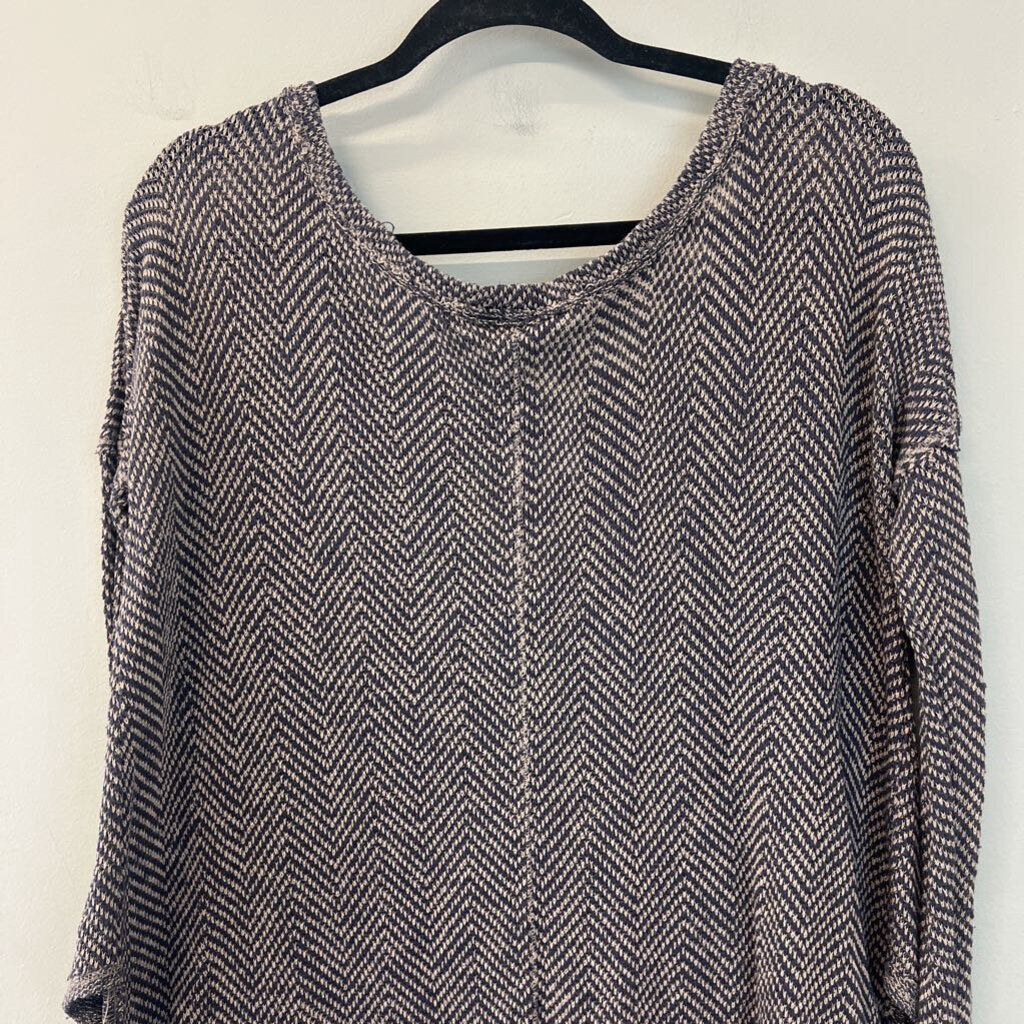 PPLA Grey/ Beige Long Sleeve Slouchy Top Small