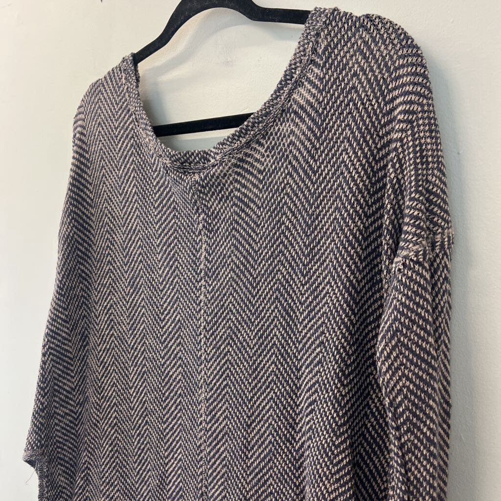 PPLA Grey/ Beige Long Sleeve Slouchy Top Small