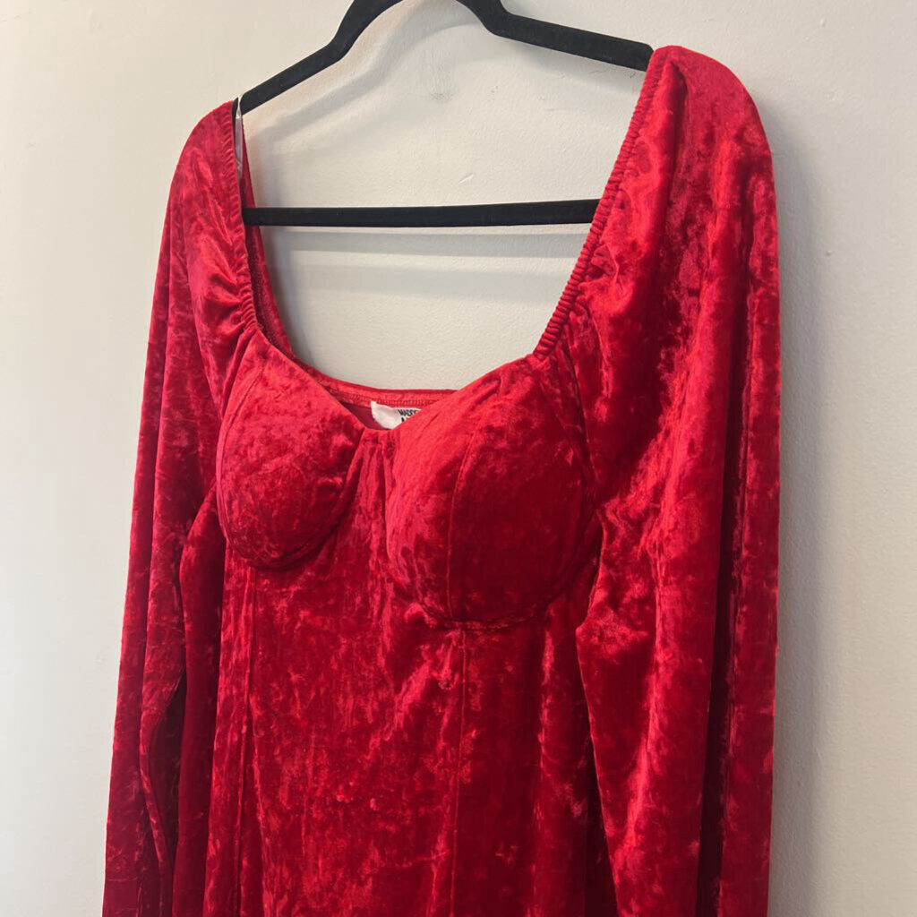 Madden NYC Red Crushed Velvet Long Sleeve Dress Extra Large