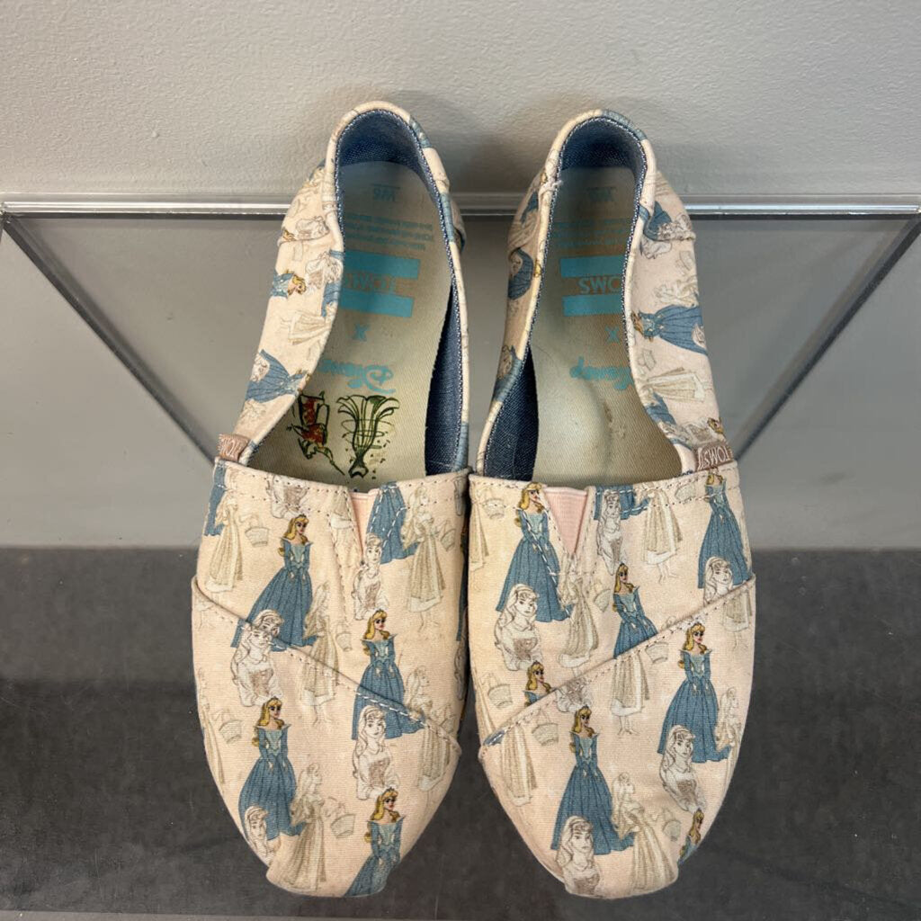 Toms Pink/ Blue Sleeping Beauty Print Slip On Shoes 6