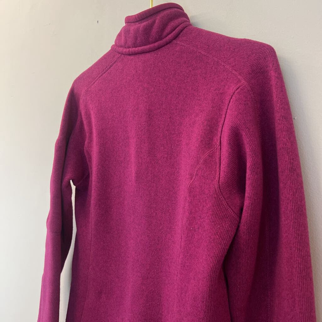 Patagonia Cranberry Long Sleeve Quarter Zip Pullover Medium