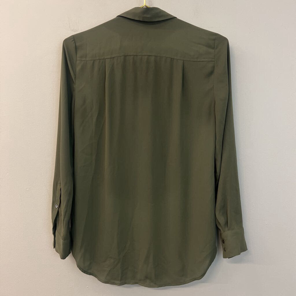 J Crew Green Long Sleeve Button Down Top 2P