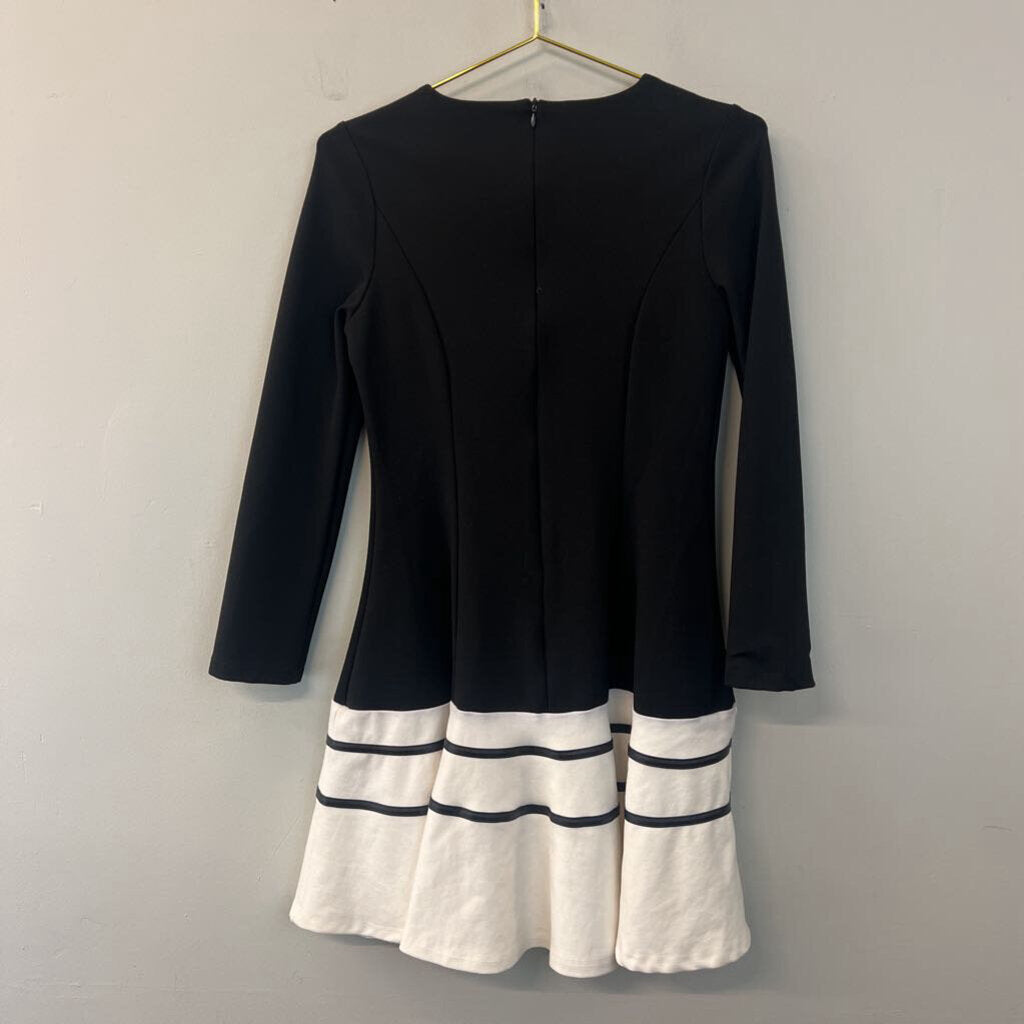 Yuan Yuan Black/ White Long Sleeve Dress Medium