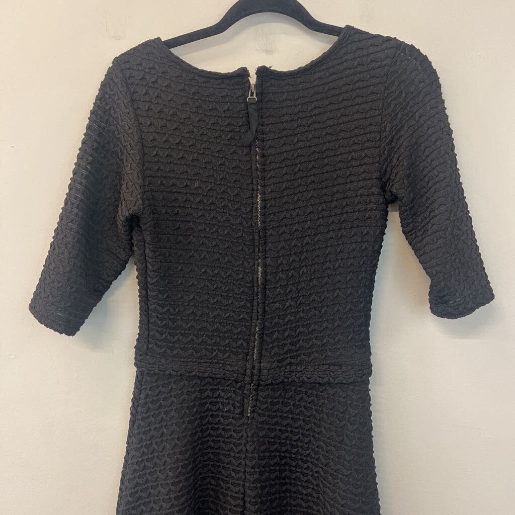 Sophie Max Black Textured Short Sleeve Dress Small