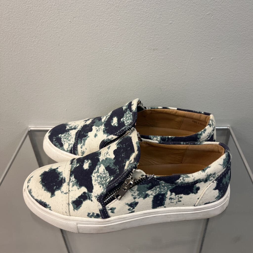 Dolce Vita Blue/ White Audree Sneaker 6