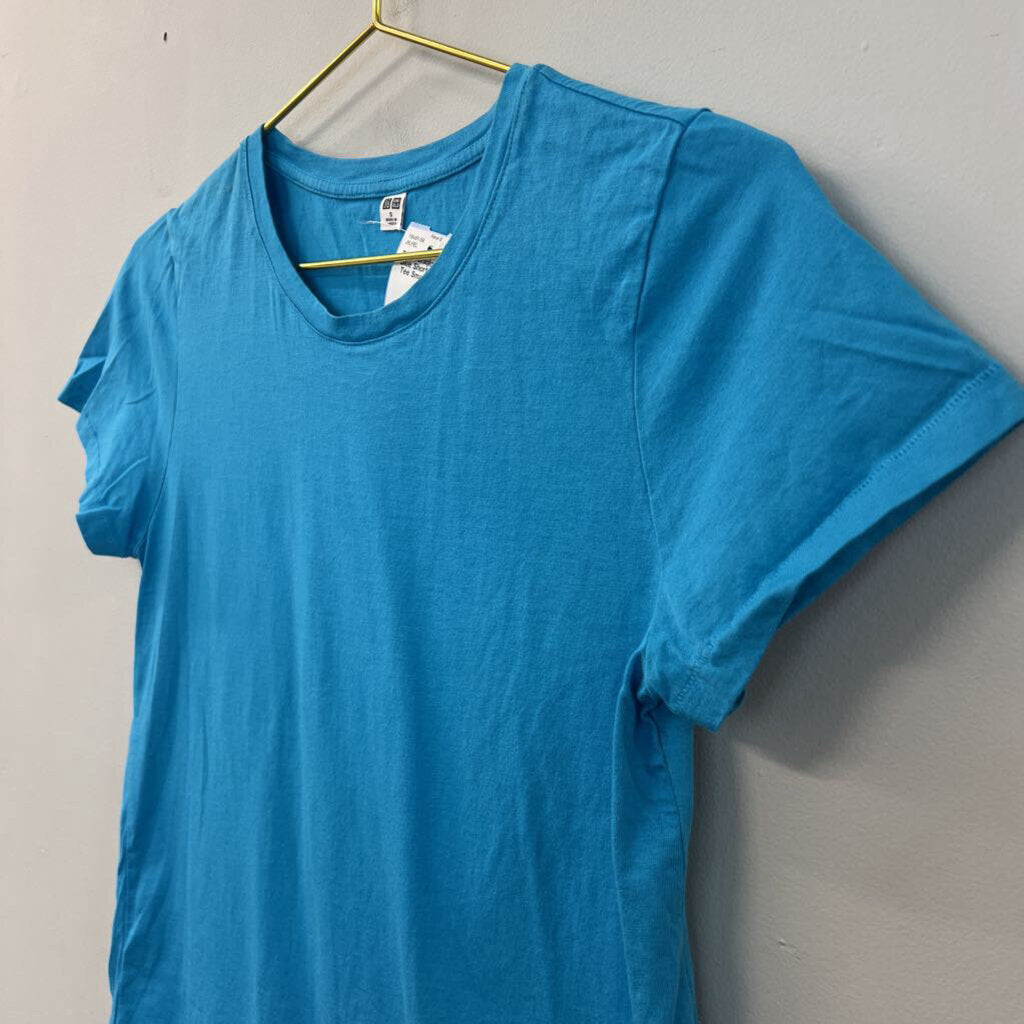 Uniqlo Blue Short Sleeve Tee Small