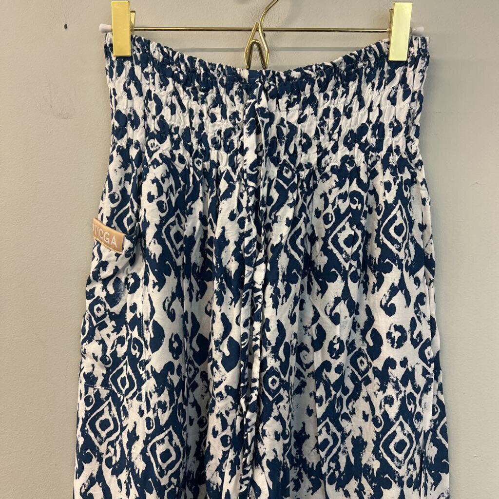 PIYOGA Blue/ White Print Harem Pants Medium