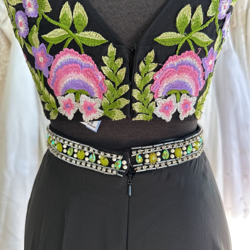 Lucci Lu Embroidered Top Two Piece 6