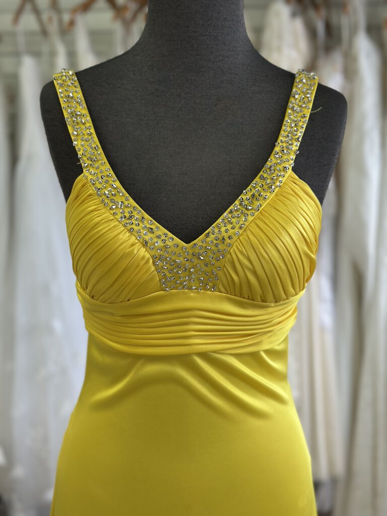 Morgan and Co Yellow/ Silver Sequin Detail Long Formal 1/2