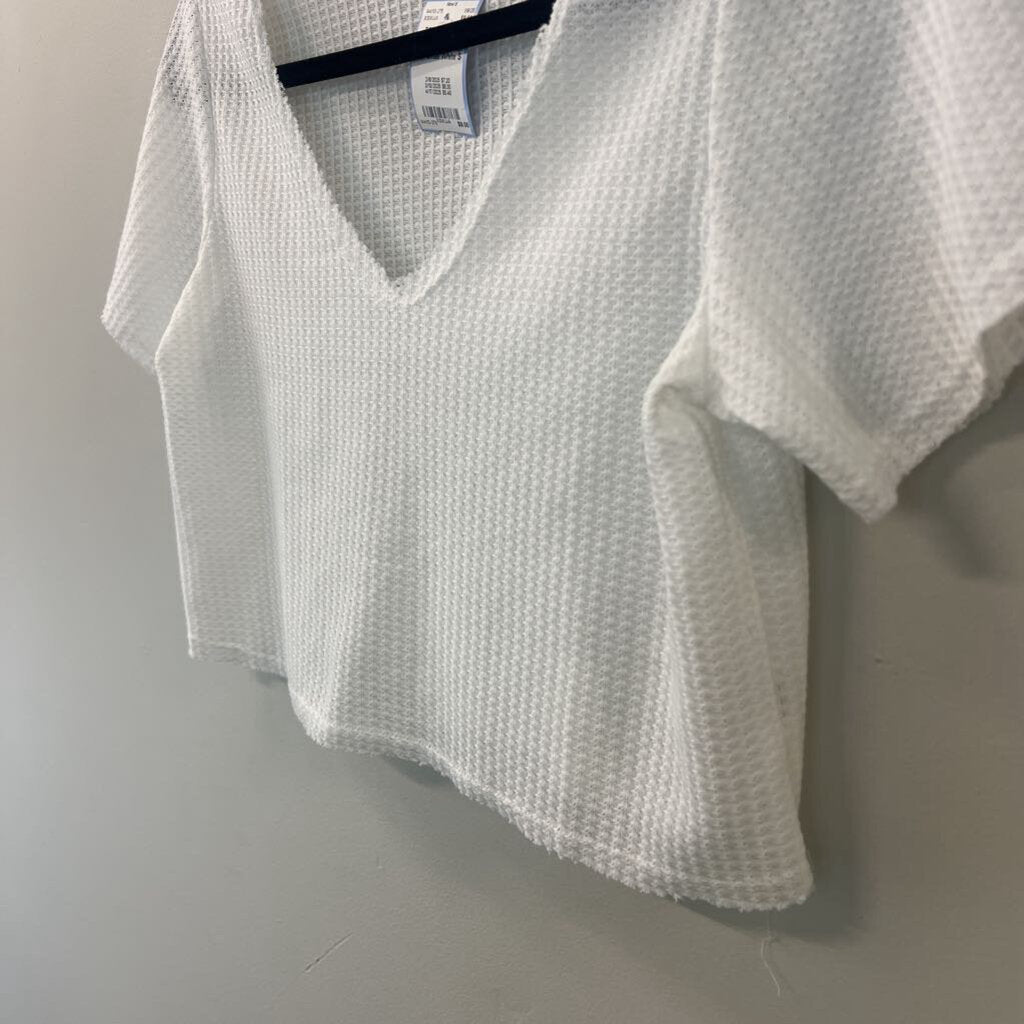 White Textured Short Sleeve Crop Top Small