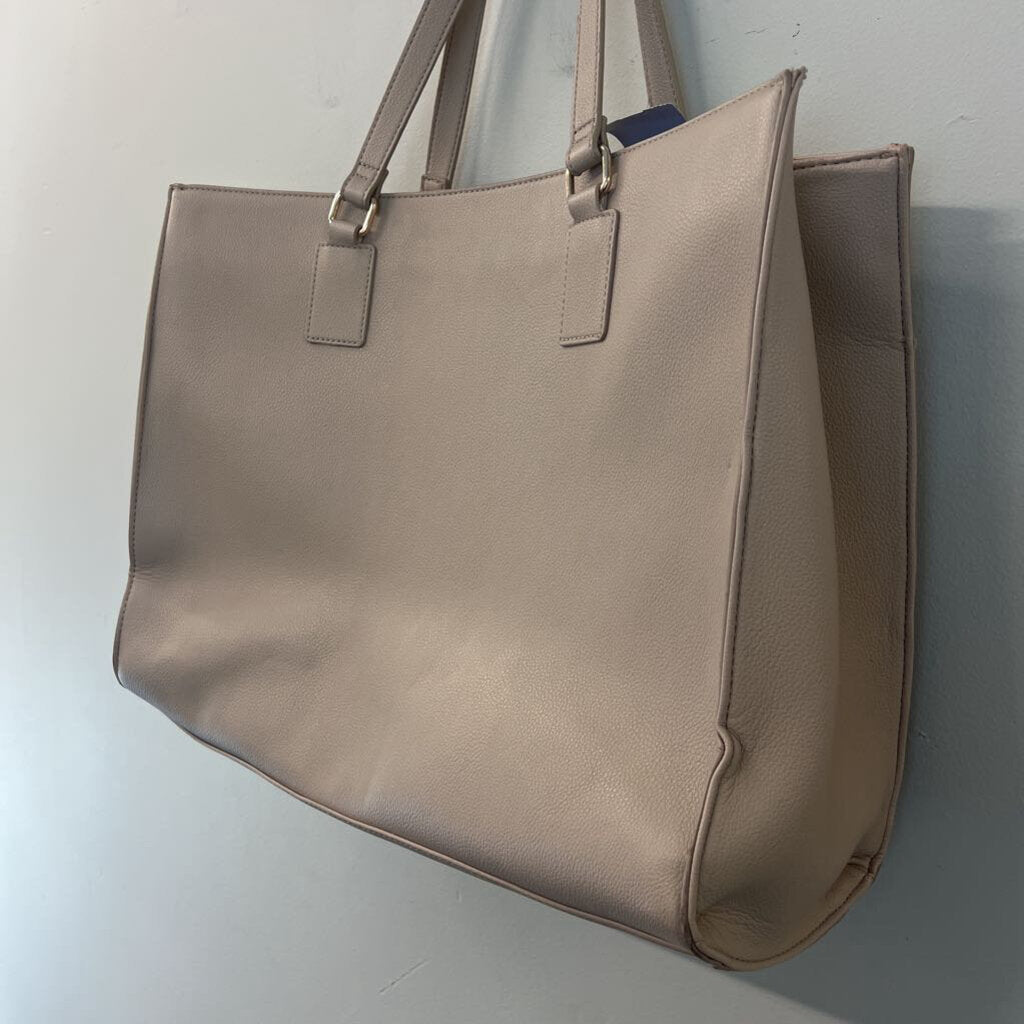 41 Hawthorn Beige Pebbled Leather Tote Purse