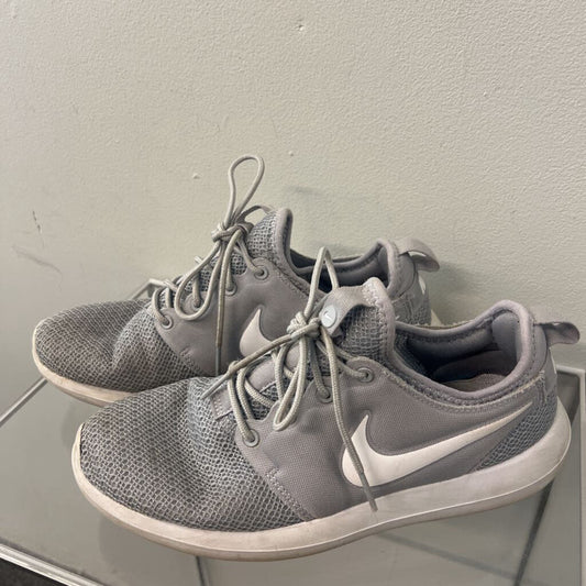 Nike Grey Roshe Two Sneakers 7.5