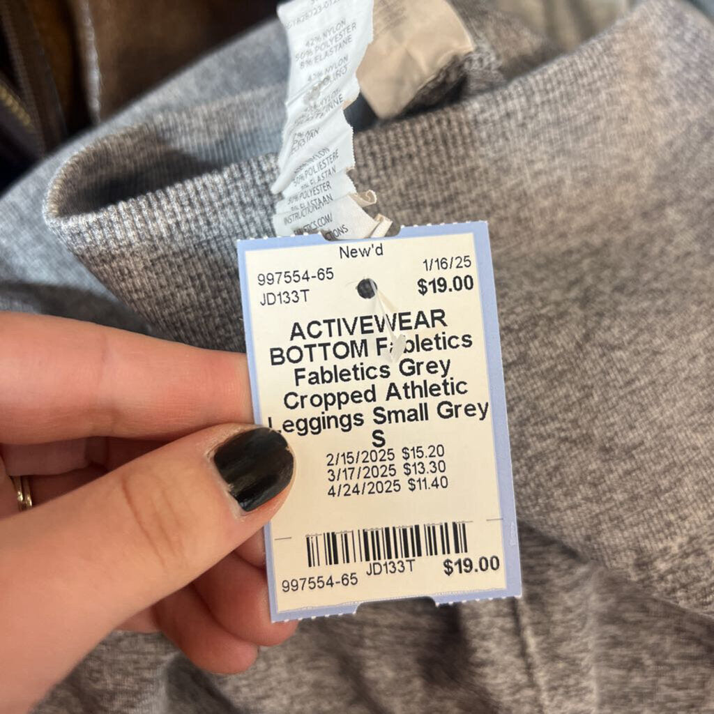 Fabletics Grey Cropped Athletic Leggings Small