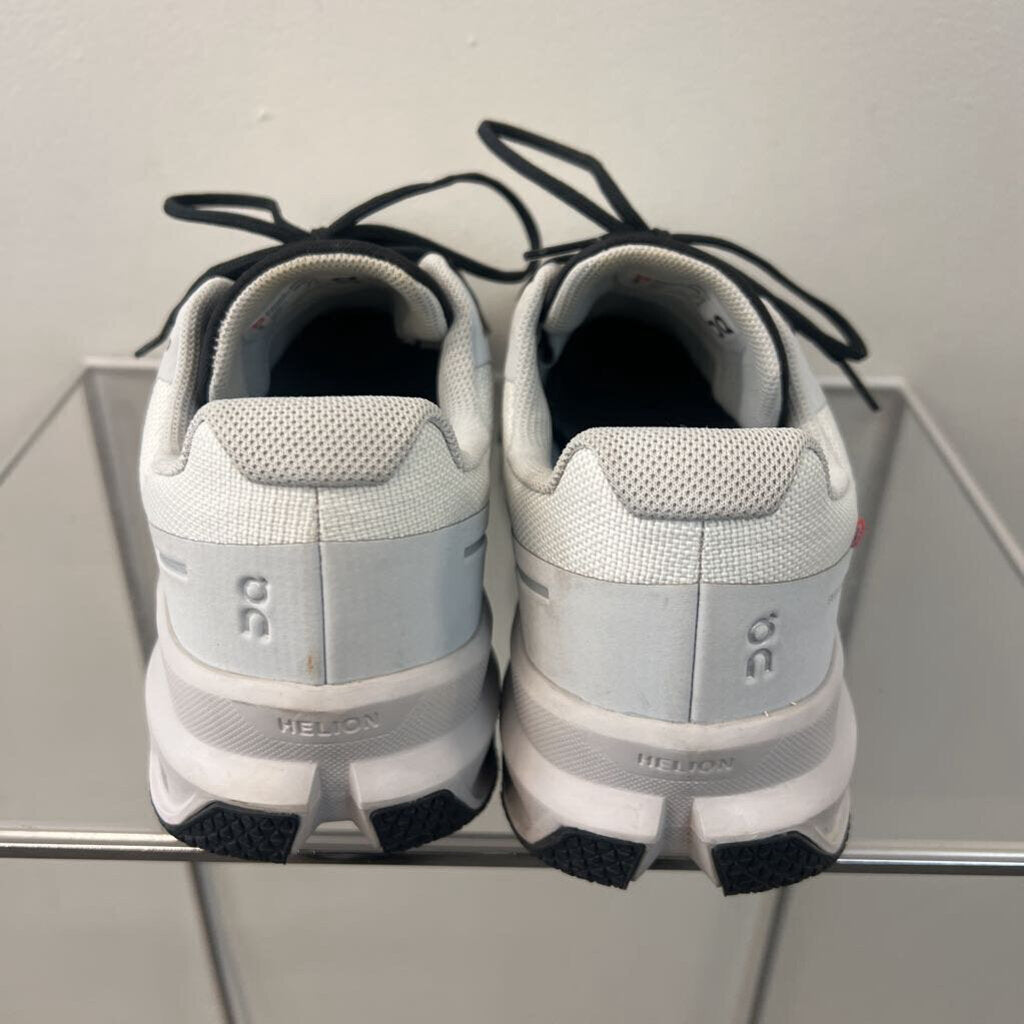 On Cloud White/ Black Cloudadventure Waterproof Sneakers 9.5