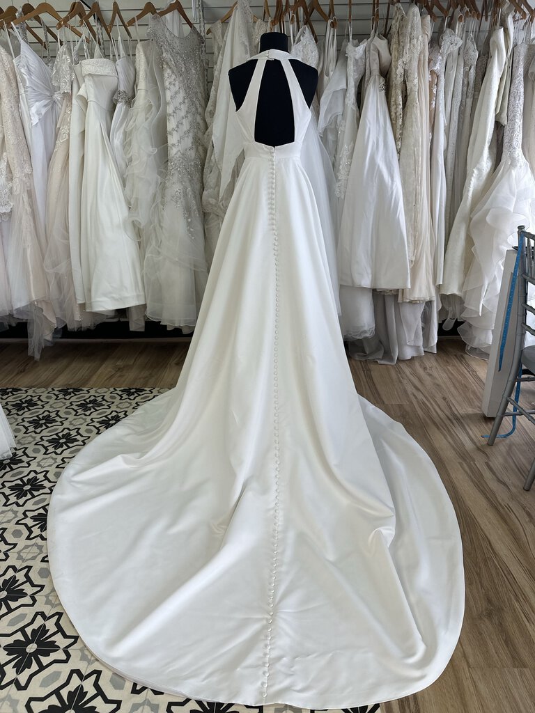 Stella York Ivory Satin Plunge Front Bridal Gown 10