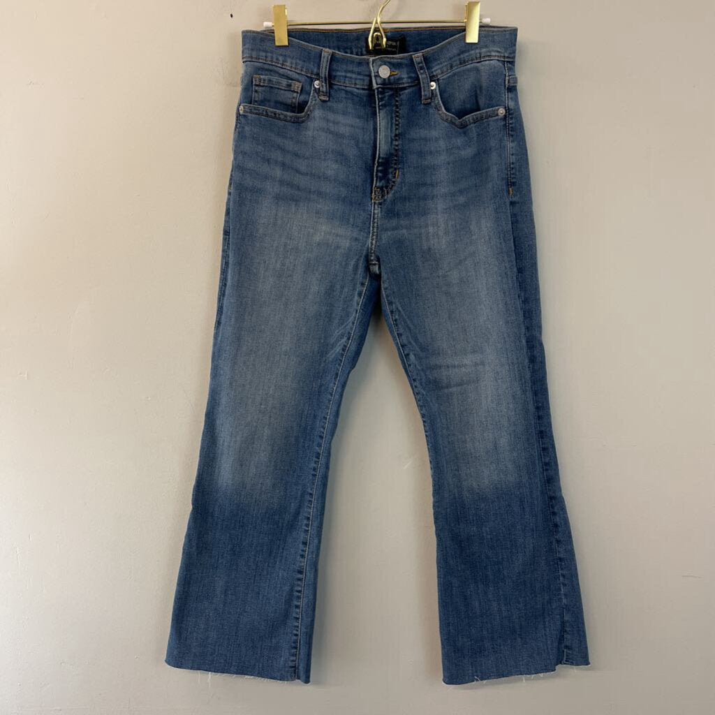 Banana Republic Medium Wash Cropped Bootcut Jeans 29