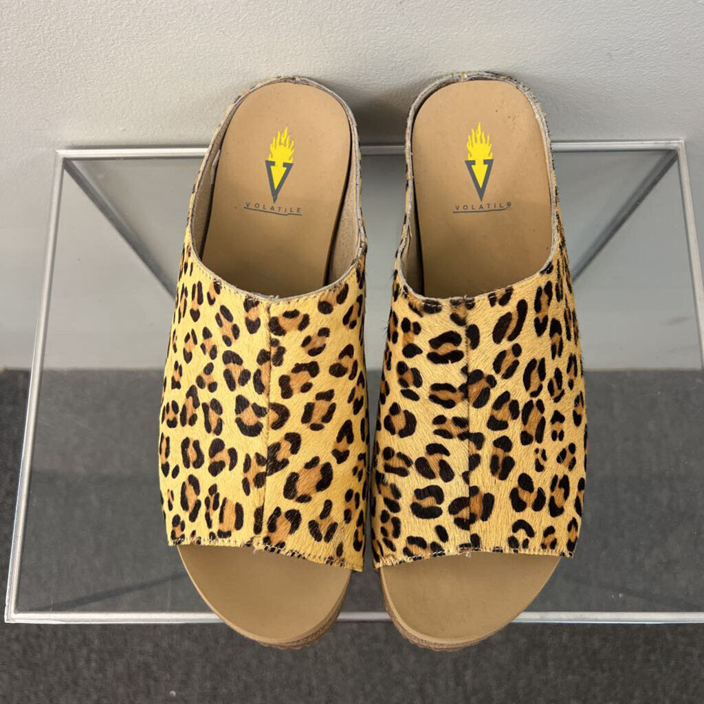 Volatile Camp Leopard Platform Slip On Open Toe Shoes 9