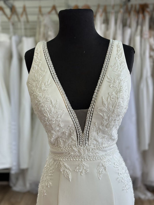 Madison James Ivory Beaded Lace V Neck Top Fitted Bridal Gown