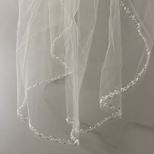 Ivory Beaded/ Pearl Edge Veil