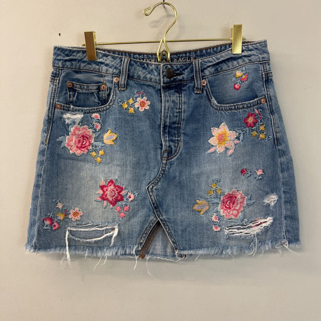 American Eagle Denim Embroidered Flower Mini Skirt 6