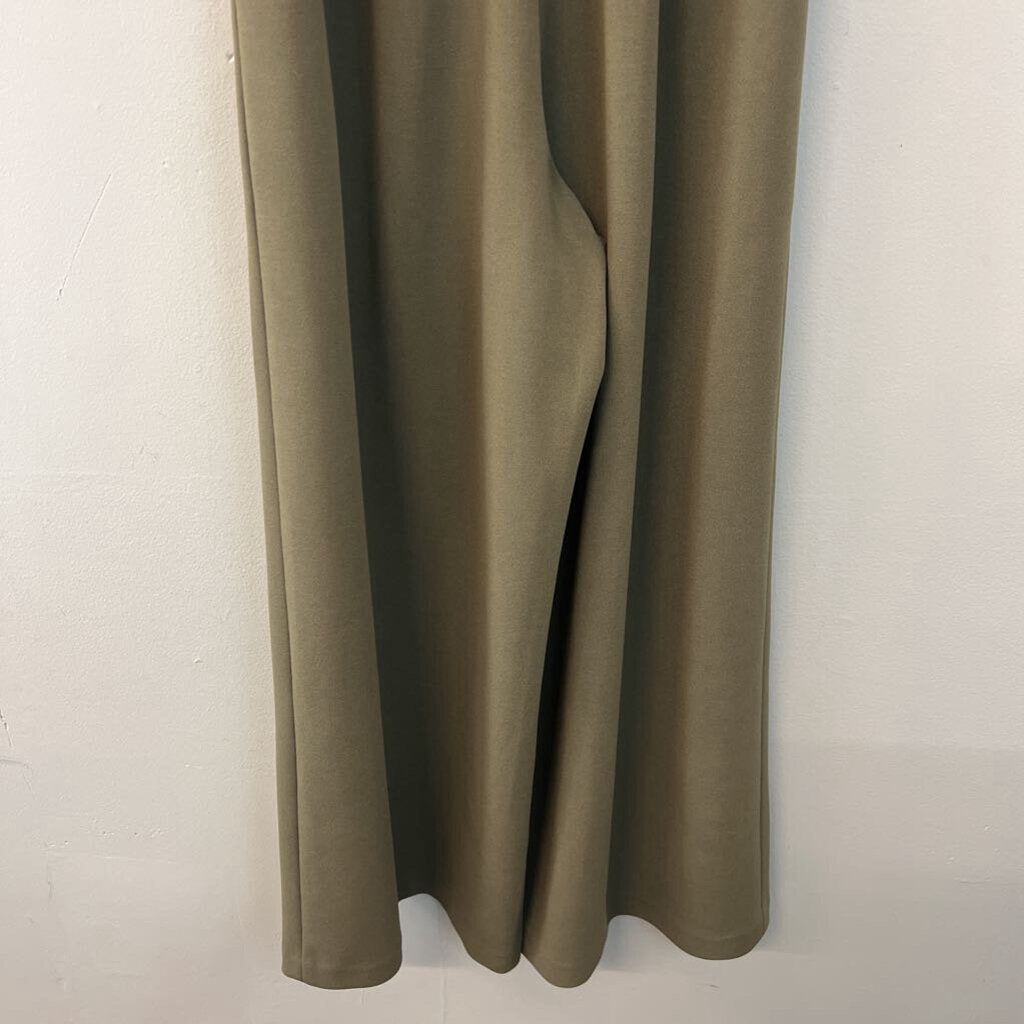 Calvin Klein Green Sleeveless V Neck Jumpsuit 8