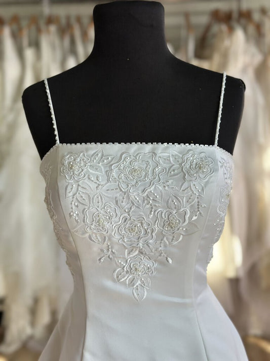 White Satin Embroidered Lace Detail Bridal Gown 10