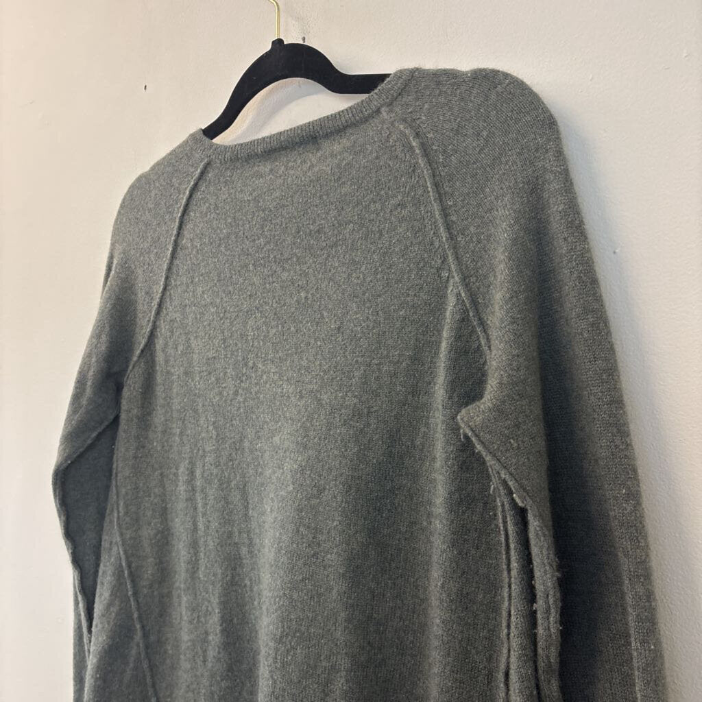 Subtle Luxury Green 100% Cashmere Long Sleeve Sweater Top Extra Small/ Small