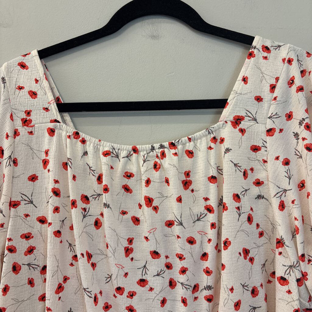 Melloday White/ Red Flower Print Short Sleeve Top Medium