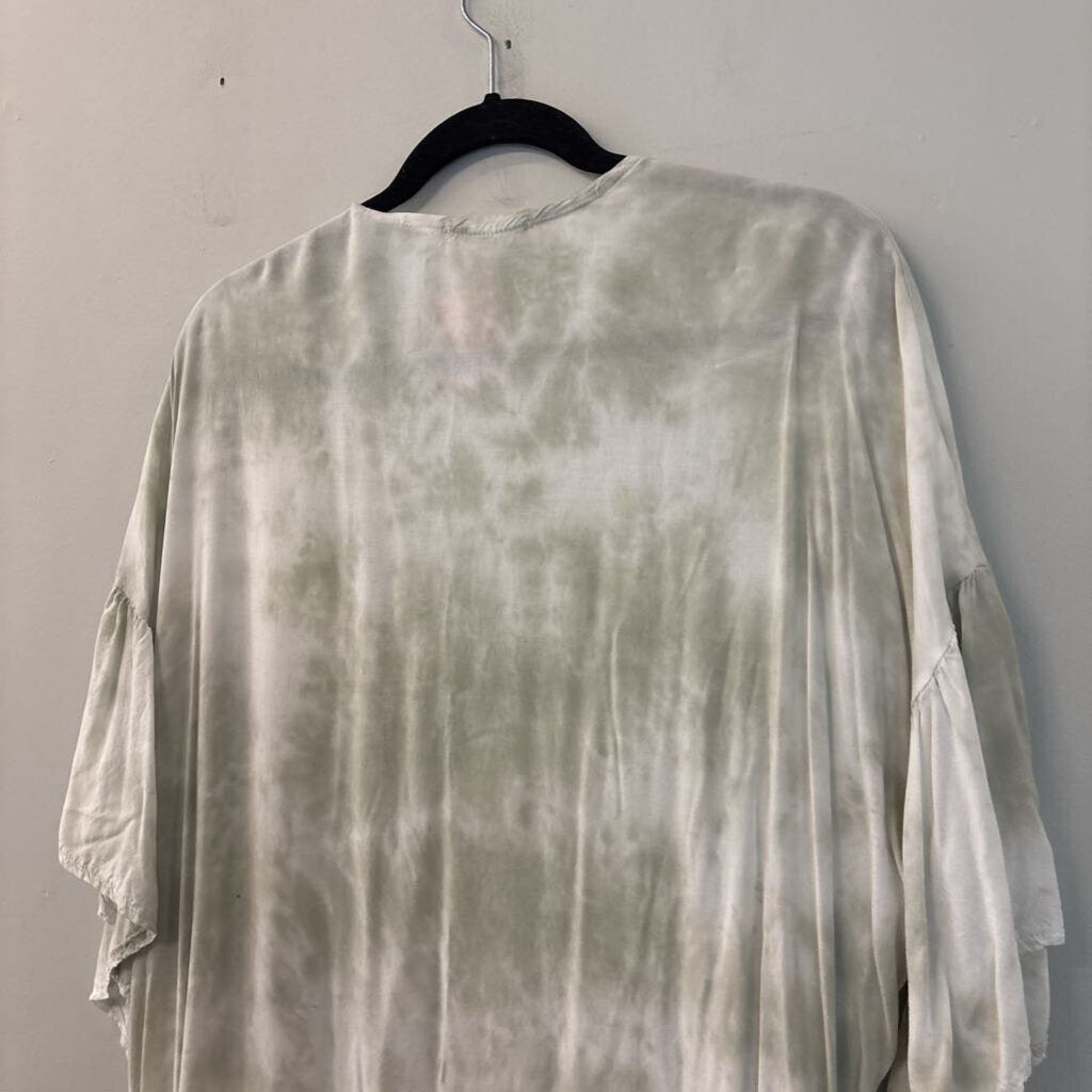 Promesa Green/ White Acid Wash Short Ruffle Sleeve Open Front Duster Medium