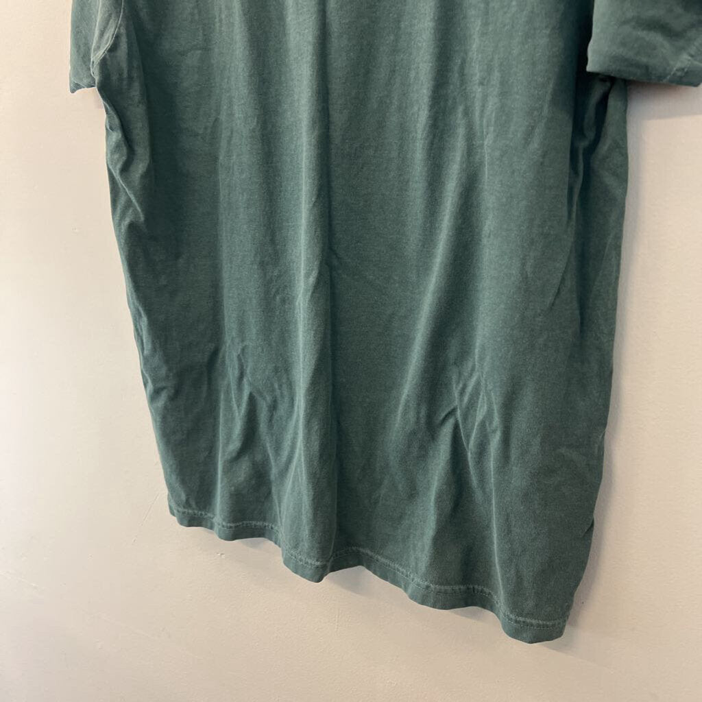 Comfort Colors Green Short Sleeve 'Margs?' Graphic Tee Large