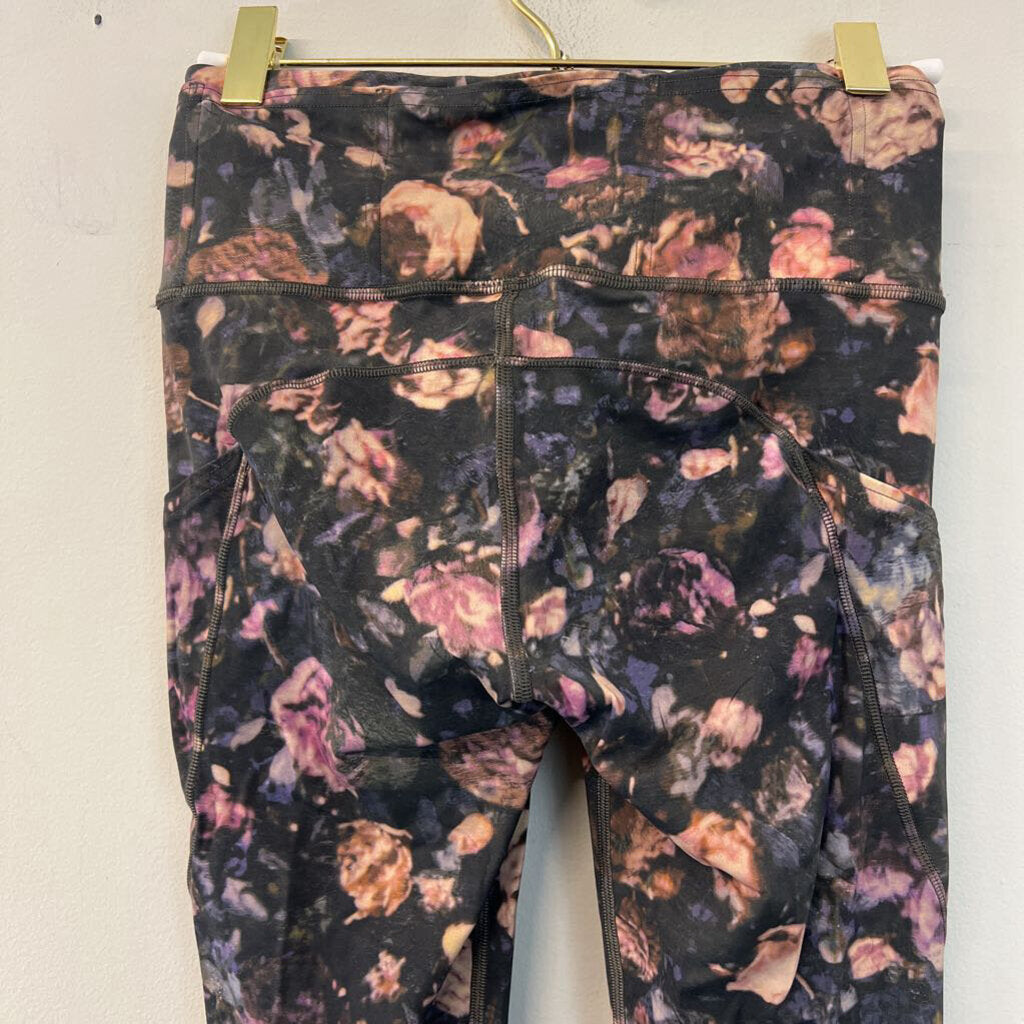 Lululemon Black/ Pink Rose Print Cropped Leggings 4