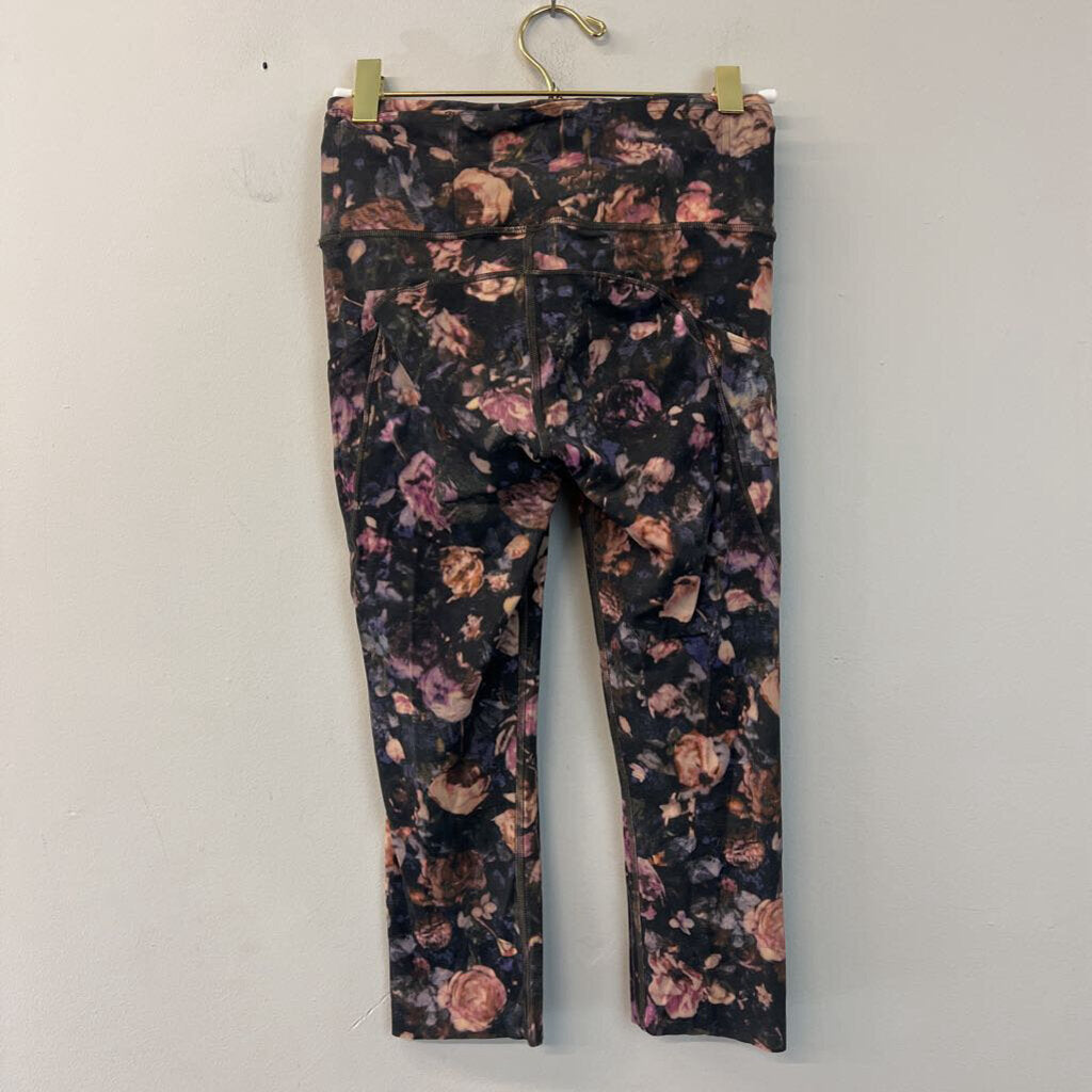 Lululemon Black/ Pink Rose Print Cropped Leggings 4