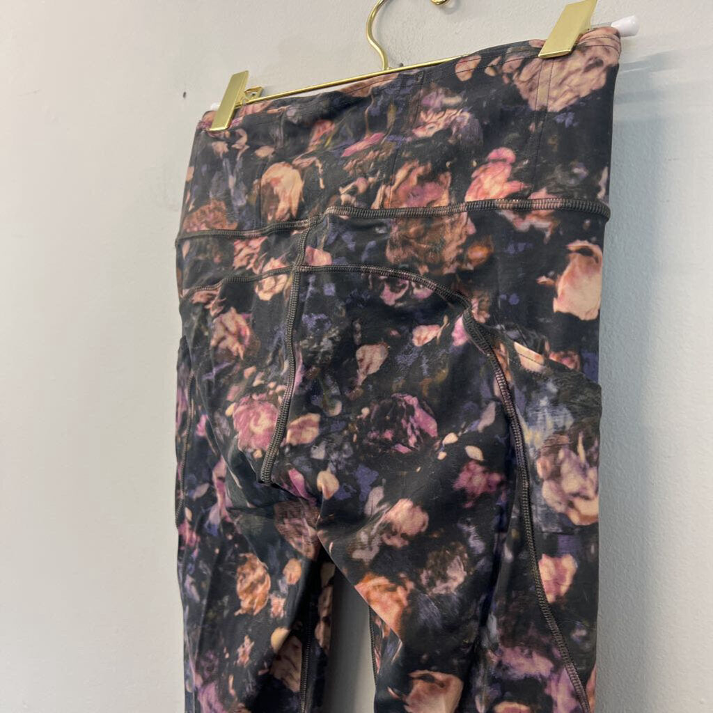 Lululemon Black/ Pink Rose Print Cropped Leggings 4