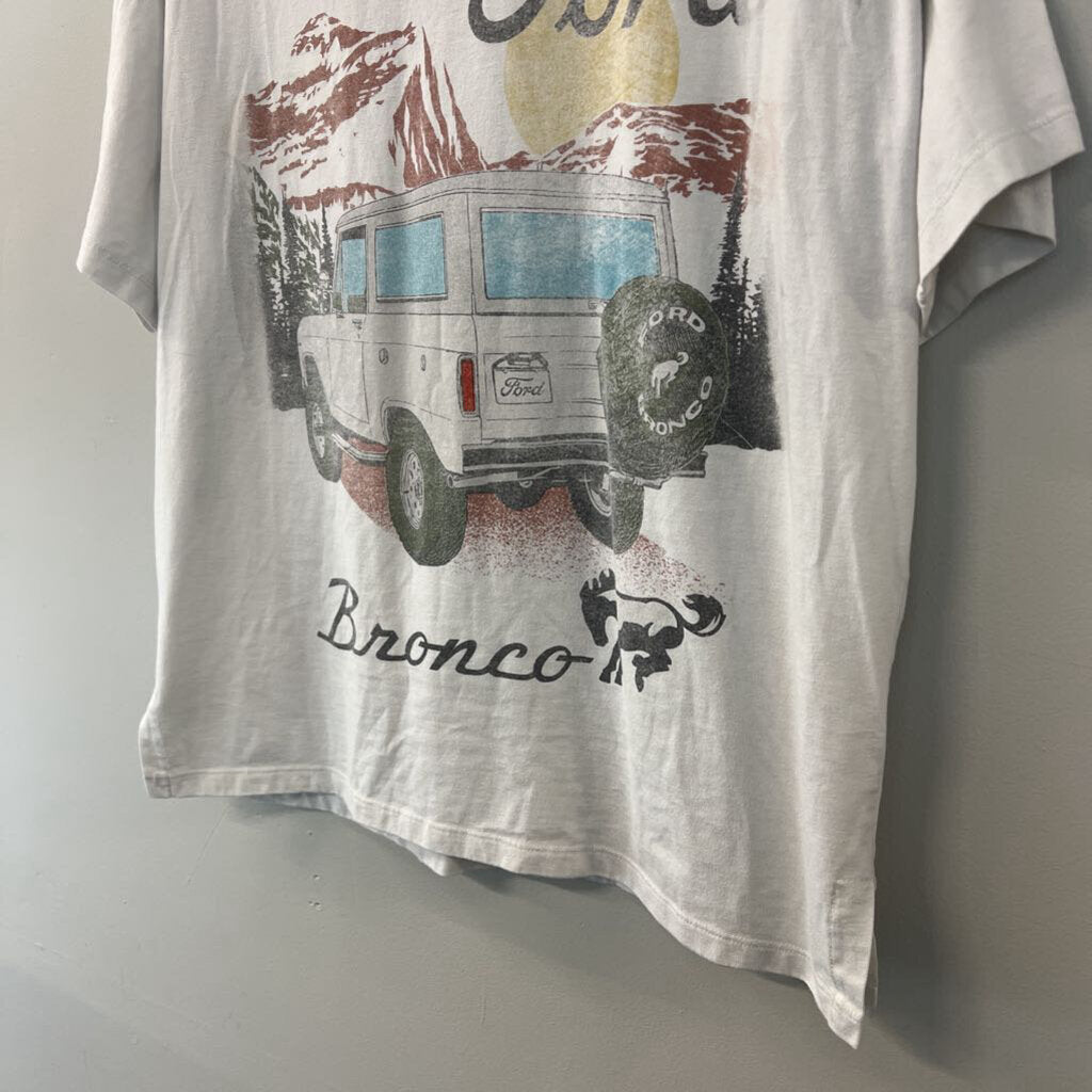 Ford White/ Multi Ford Bronco Short Sleeve Graphic Tee Small