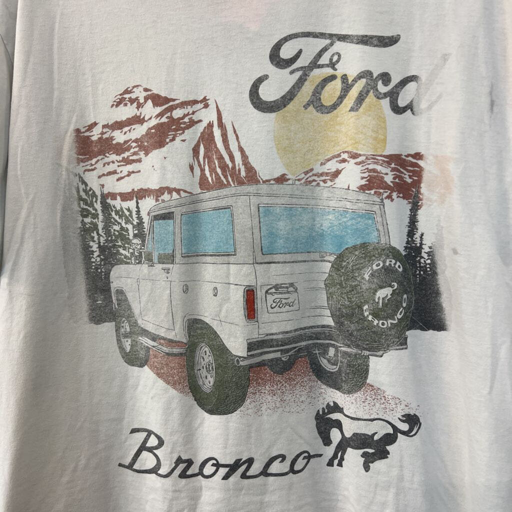 Ford White/ Multi Ford Bronco Short Sleeve Graphic Tee Small