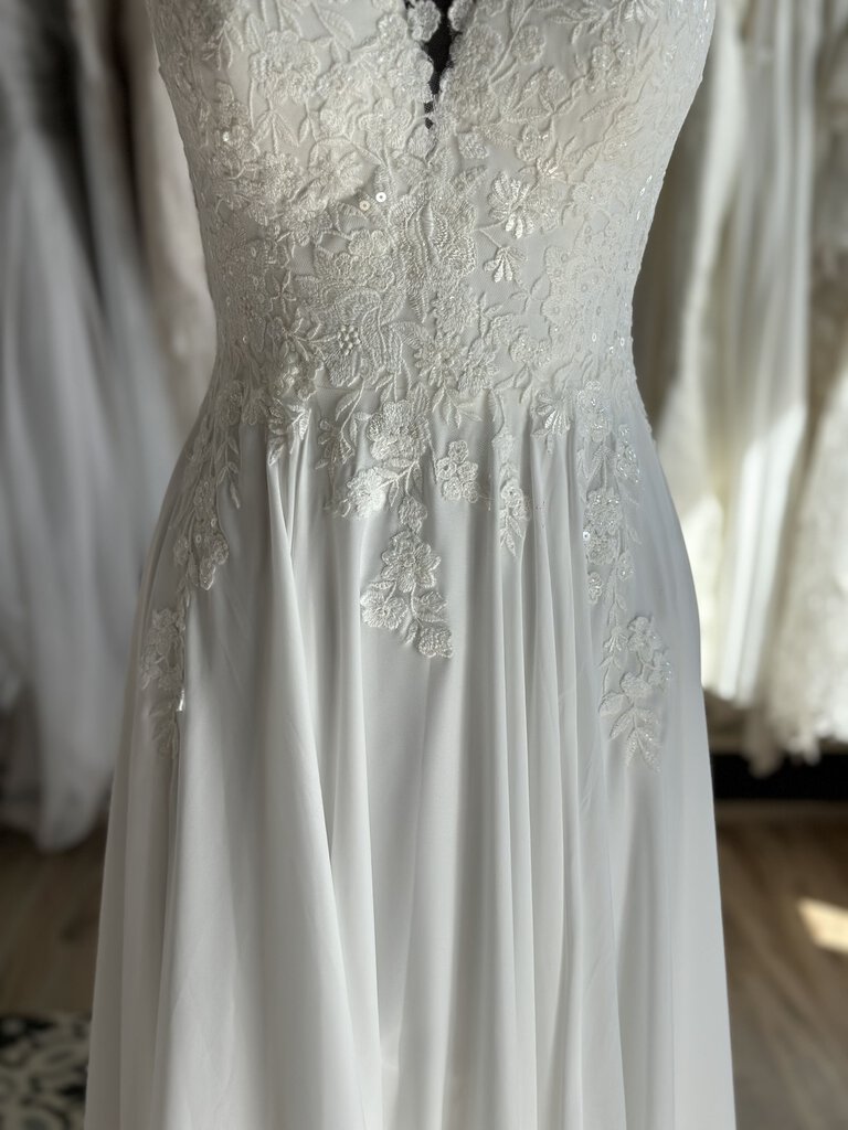 Stella York Asymmetrical Lace Applique Chiffon Wedding Dress 12