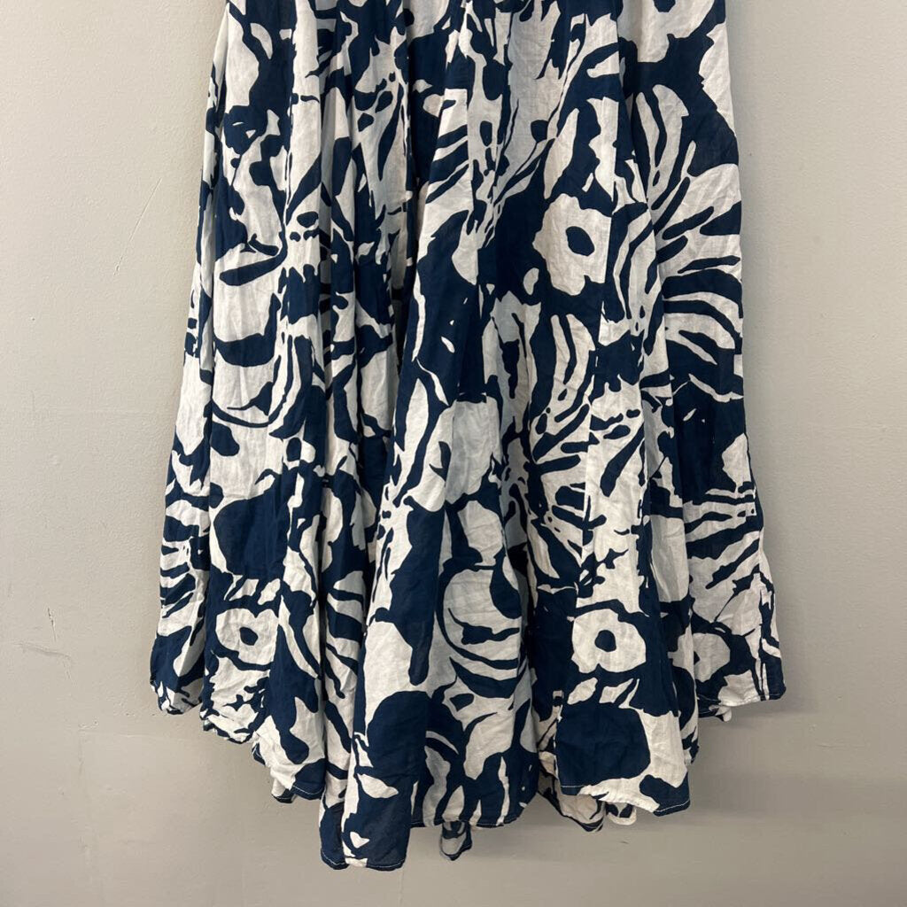 Chelsea and Theodore Blue/ White Print Short Sleeve Midi Dress Medium