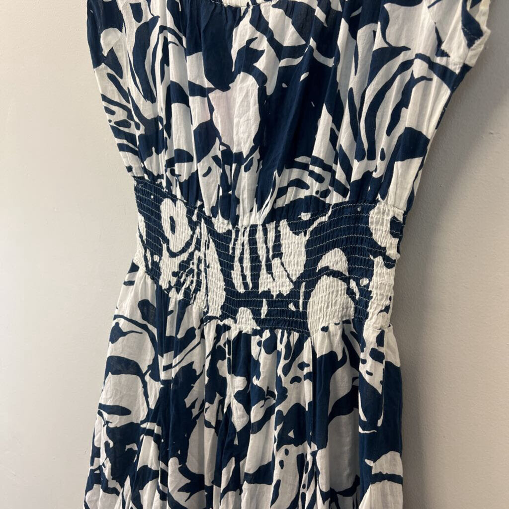 Chelsea and Theodore Blue/ White Print Short Sleeve Midi Dress Medium