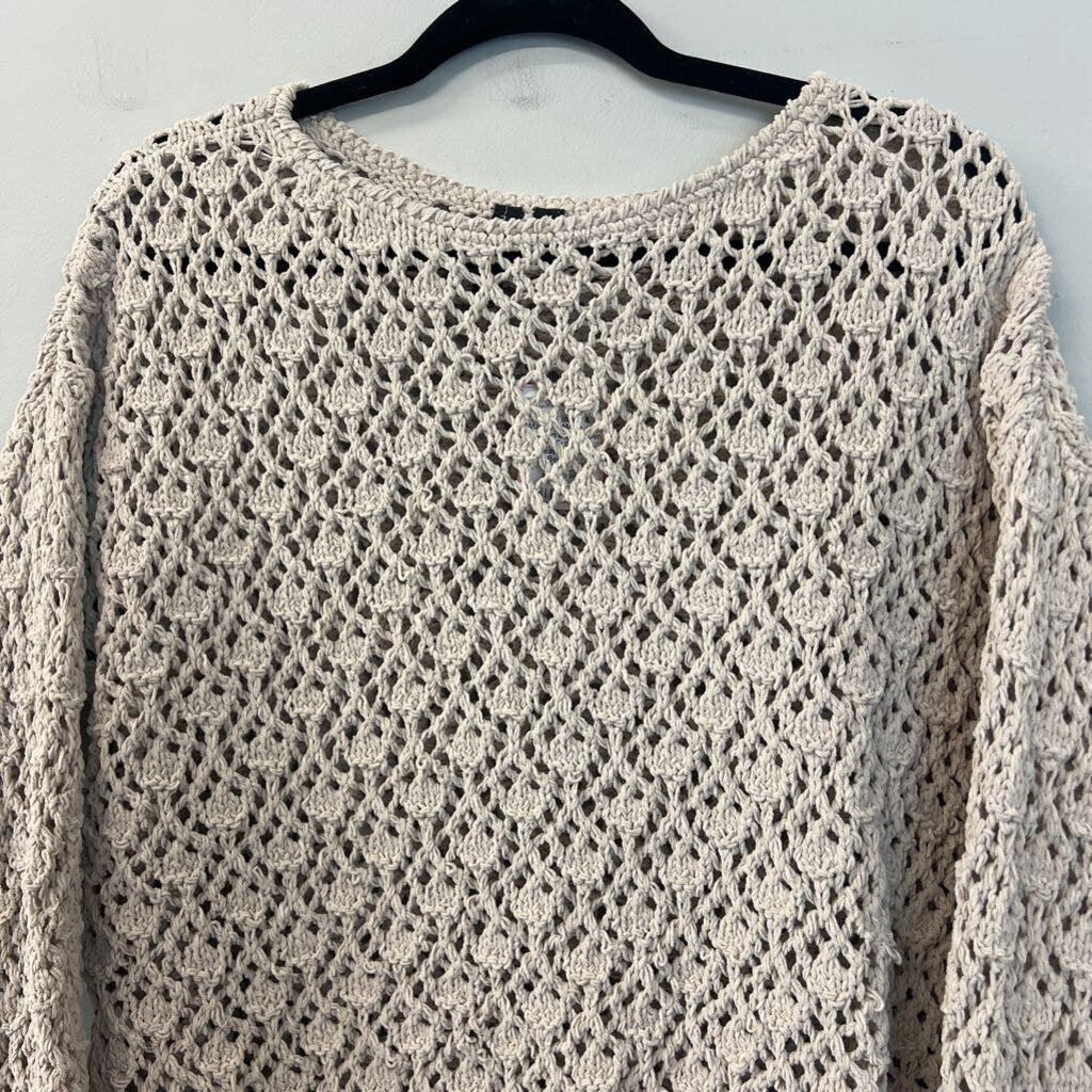 Moon and Madison Beige Open Knit Cropped Sweater Medium