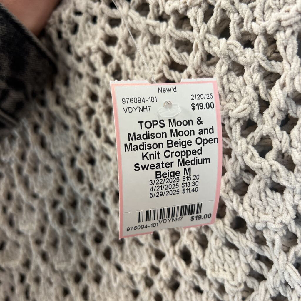 Moon and Madison Beige Open Knit Cropped Sweater Medium