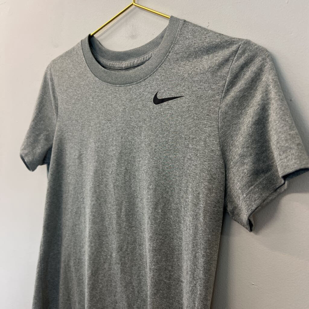 Nike Grey Short Sleeve Athletic Top Small