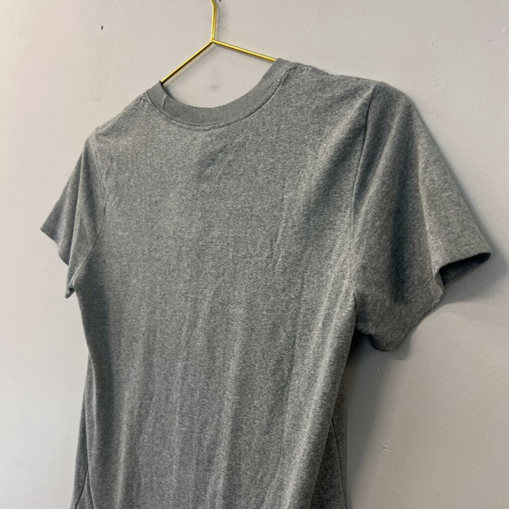 Nike Grey Short Sleeve Athletic Top Small