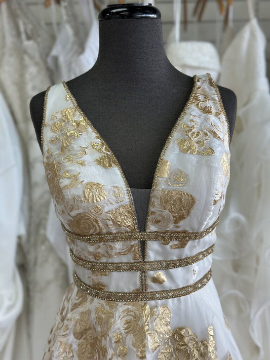 Ellie Wilde White/Gold A-Line Long Formal 8