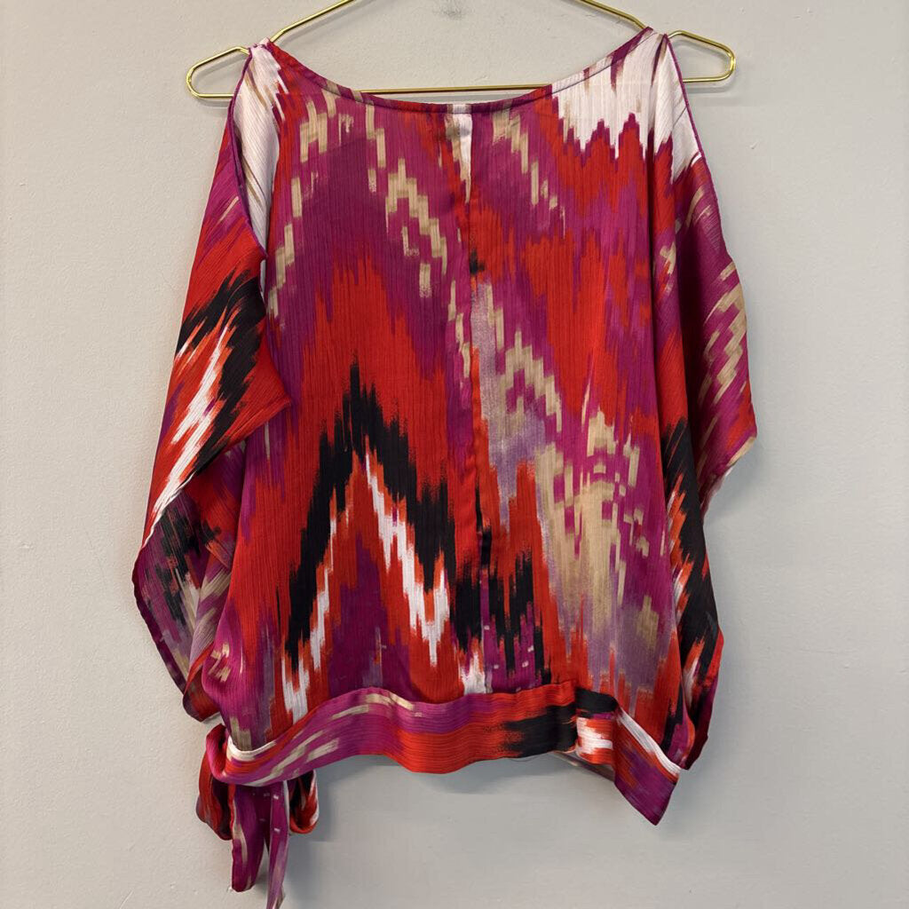 Heart Soul Red/ Multi Print Cold Shoulder Top Medium