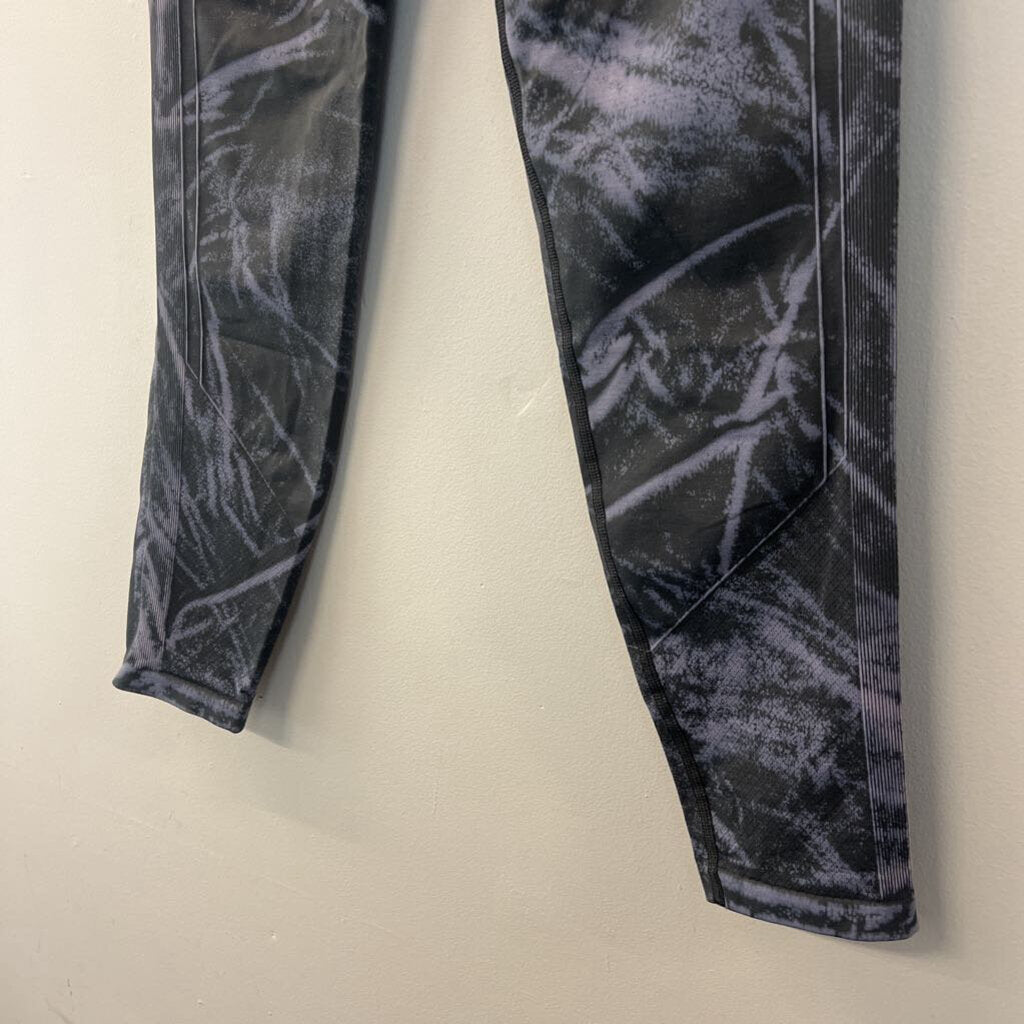 Lululemon Grey Print Cropped Leggings 8