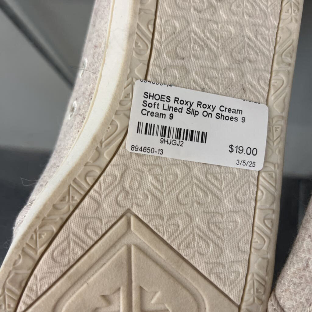 Roxy Cream Soft Lined Slip On Shoes 9