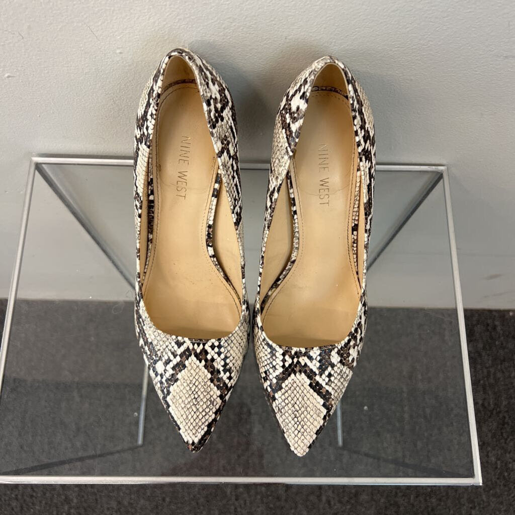Nine West Cream/ Brown Snakeskin Print Pump Heels 8